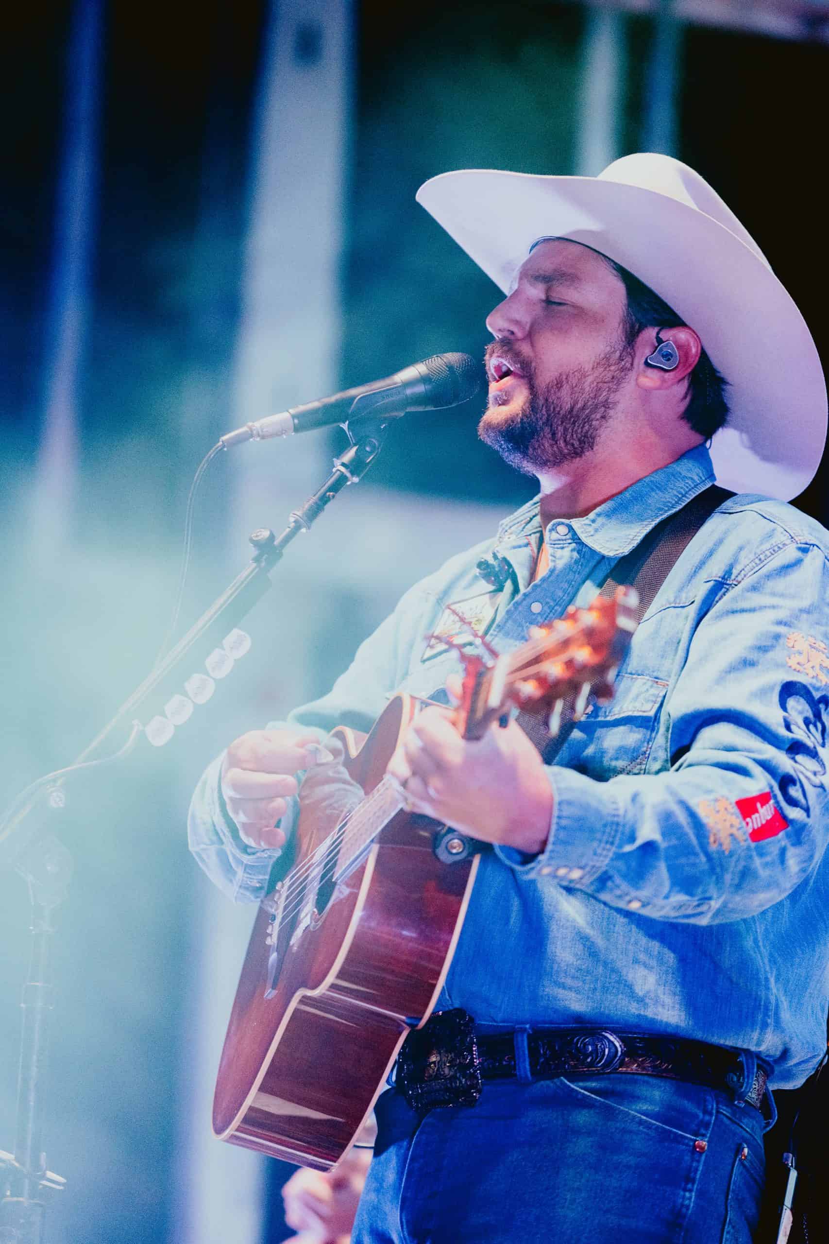 Live streaming internet provided by PopUp WiFi used to stream live country music performances.