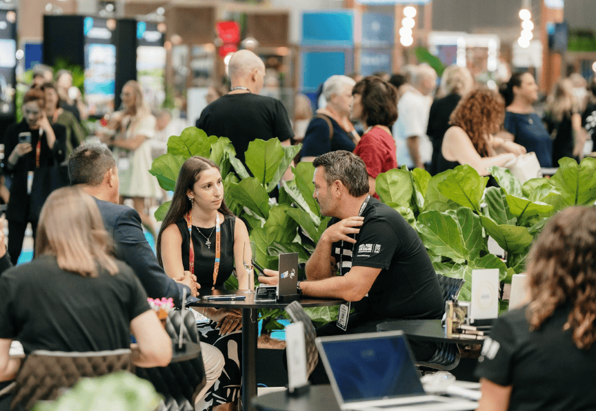 Exhibitor trade show internet for rent with live management and bonded cellular connections