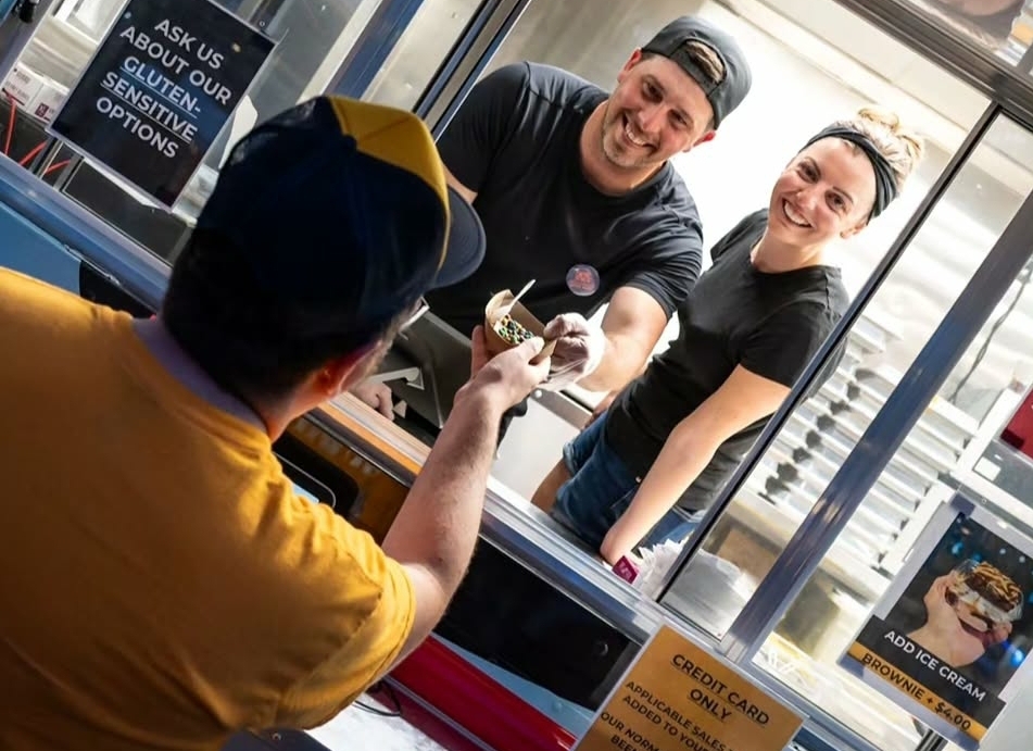 Food vendors trust PopUp WiFi to keep transactions running smoothly at Taste of Minnesota.
